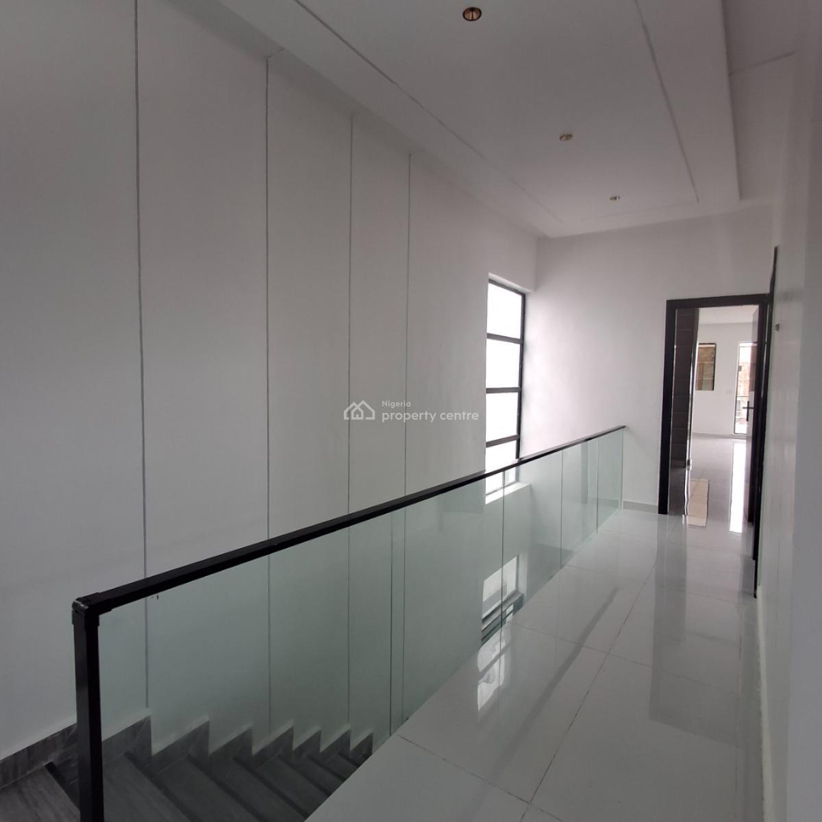 5 bedroom detached duplex for sale