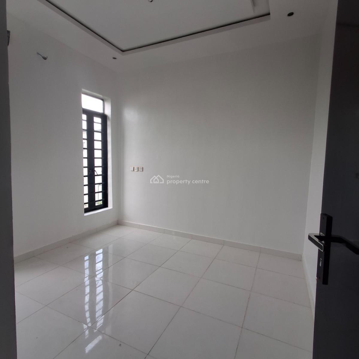 5 bedroom detached duplex for sale