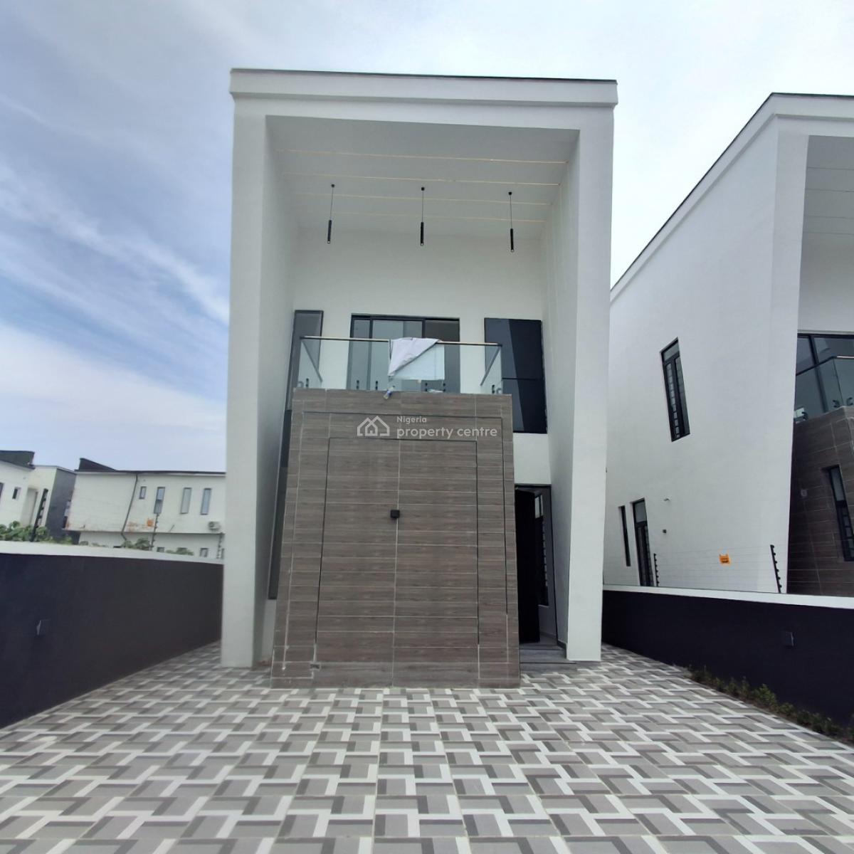 5 bedroom detached duplex for sale