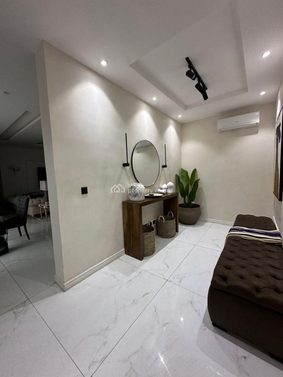 3 Bedroom Apartment With A Room Bq