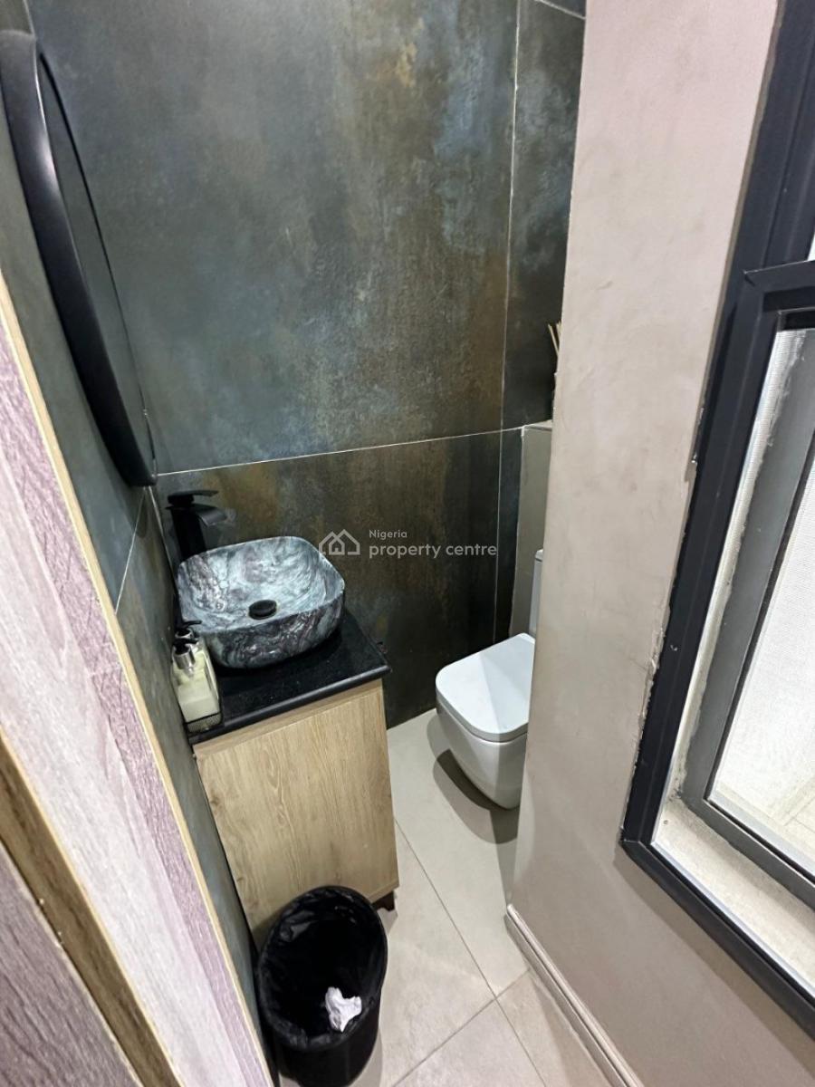 3 Bedroom Apartment With A Room Bq