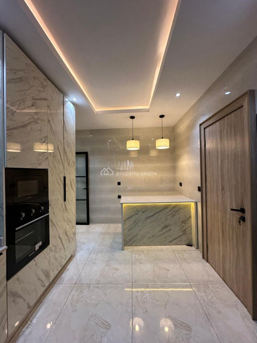 3 Bedroom Apartment With A Room Bq