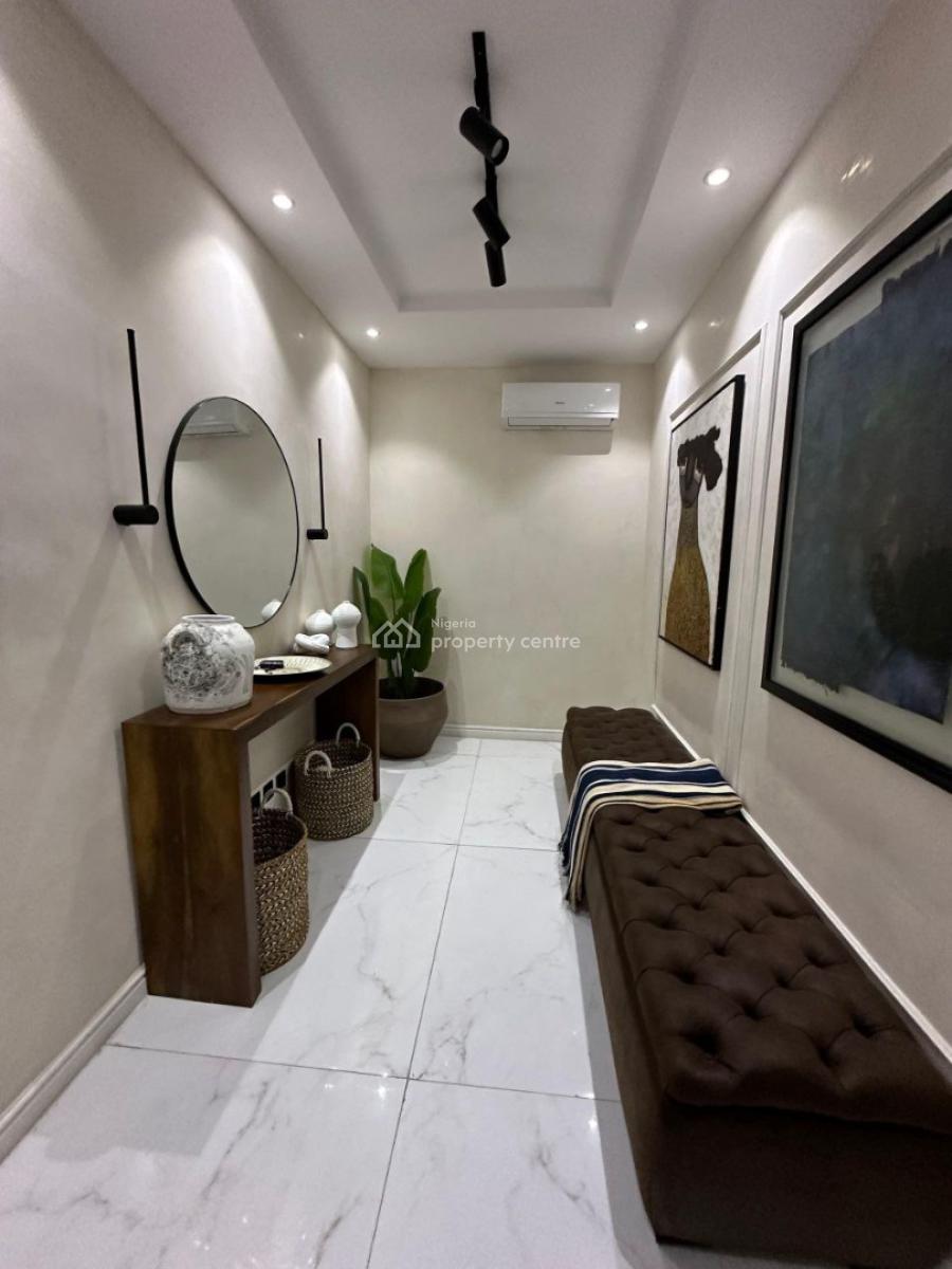 3 Bedroom Apartment With A Room Bq