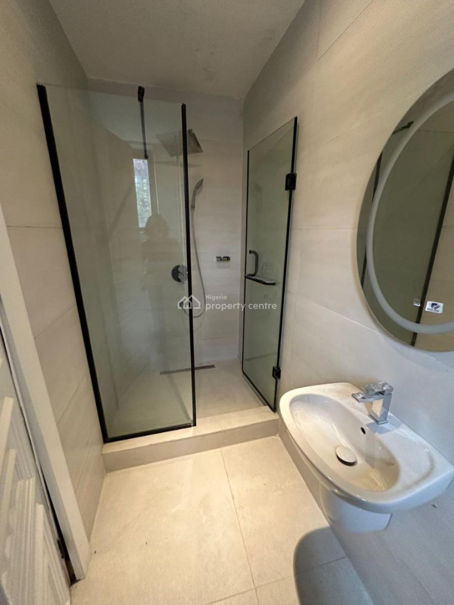 3 Bedroom Apartment With A Room Bq