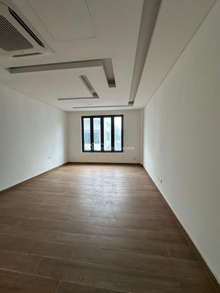 3 Bedroom Apartment With A Room Bq
