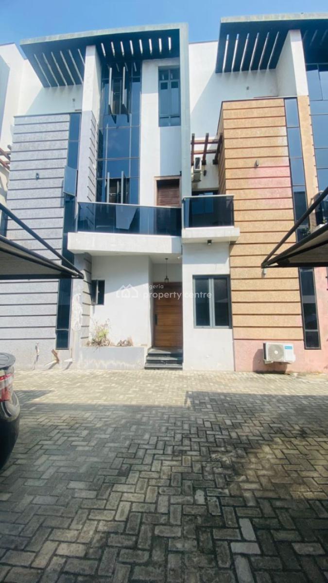 4 bedroom terraced duplex for sale