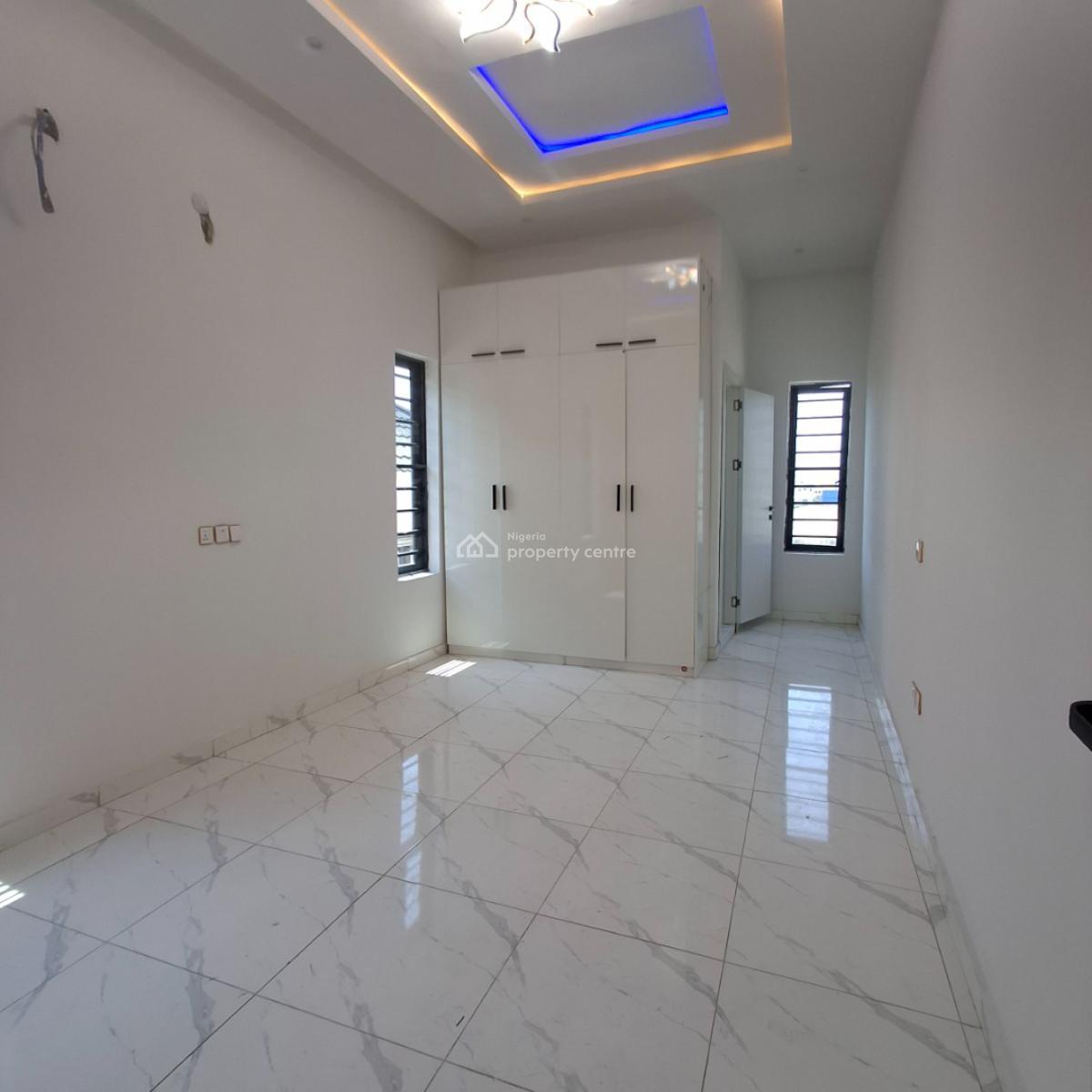 5 bedroom detached duplex for sale
