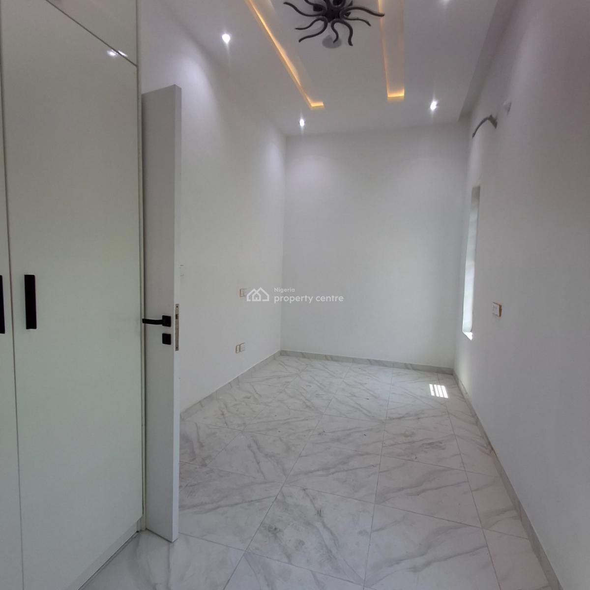 5 bedroom detached duplex for sale