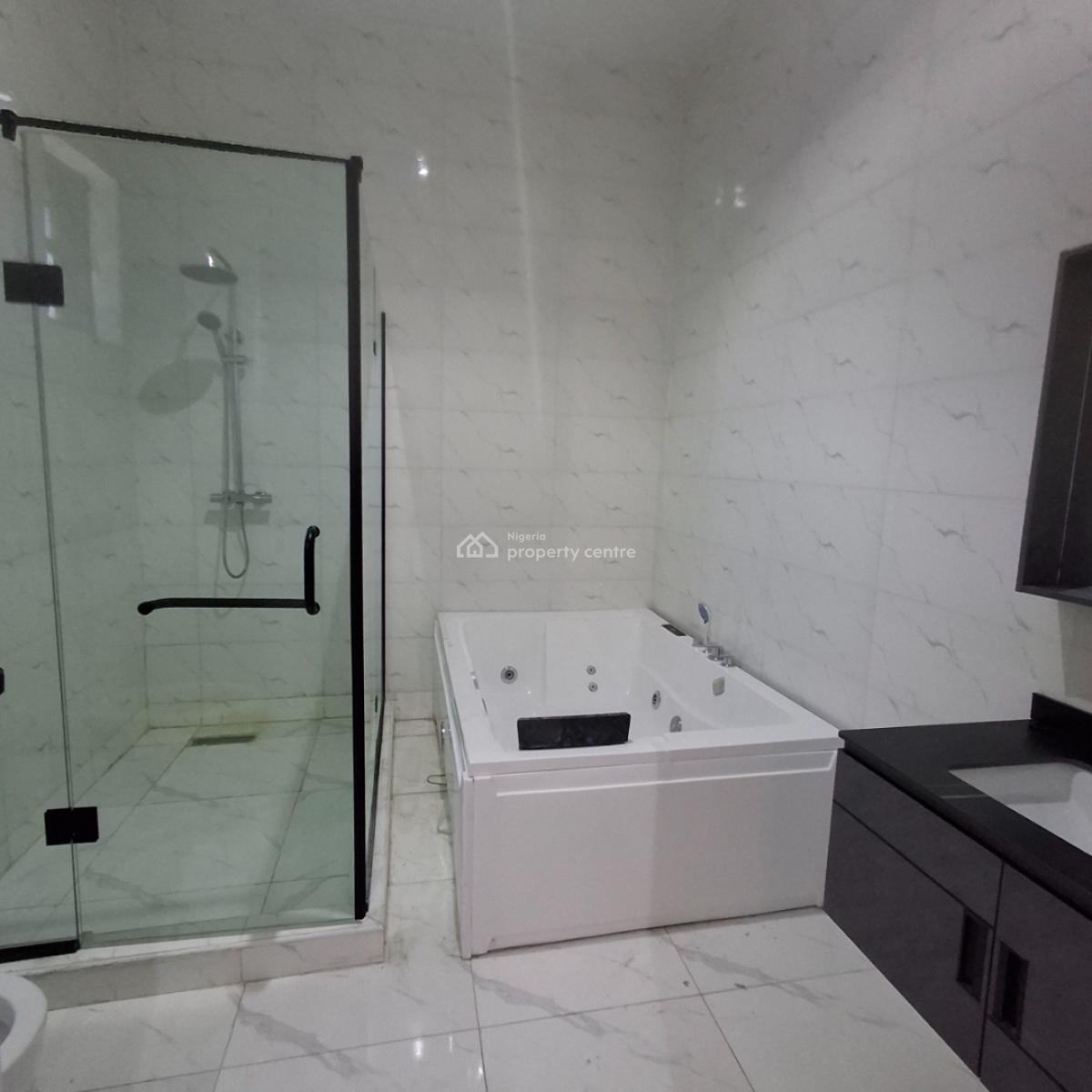 5 bedroom detached duplex for sale