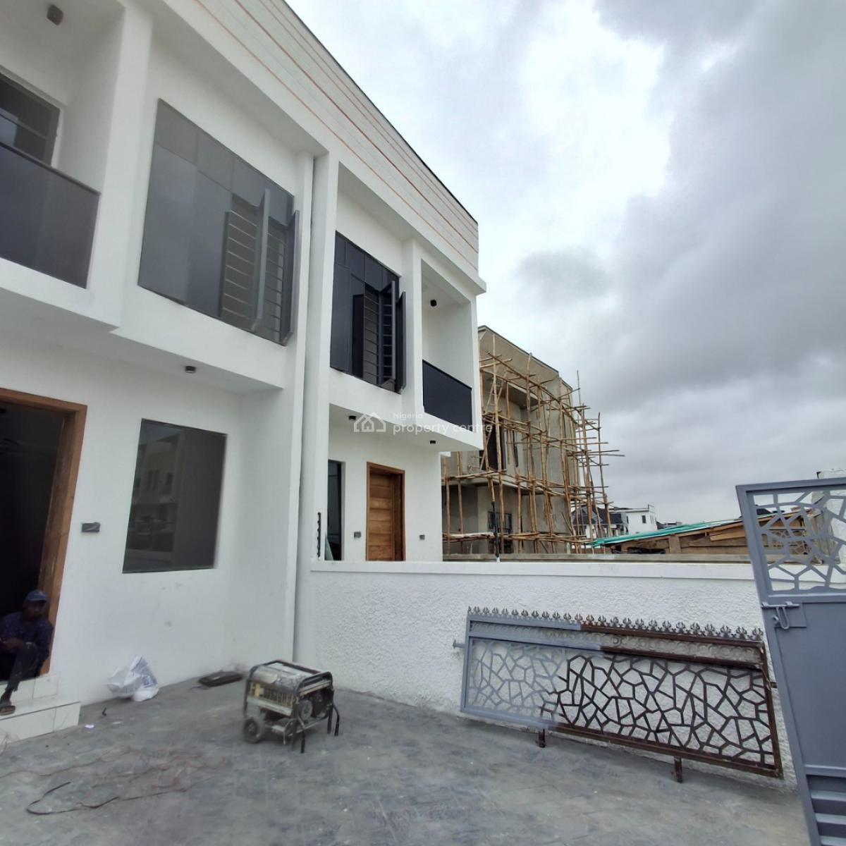 4 bedroom semi-detached duplex for sale