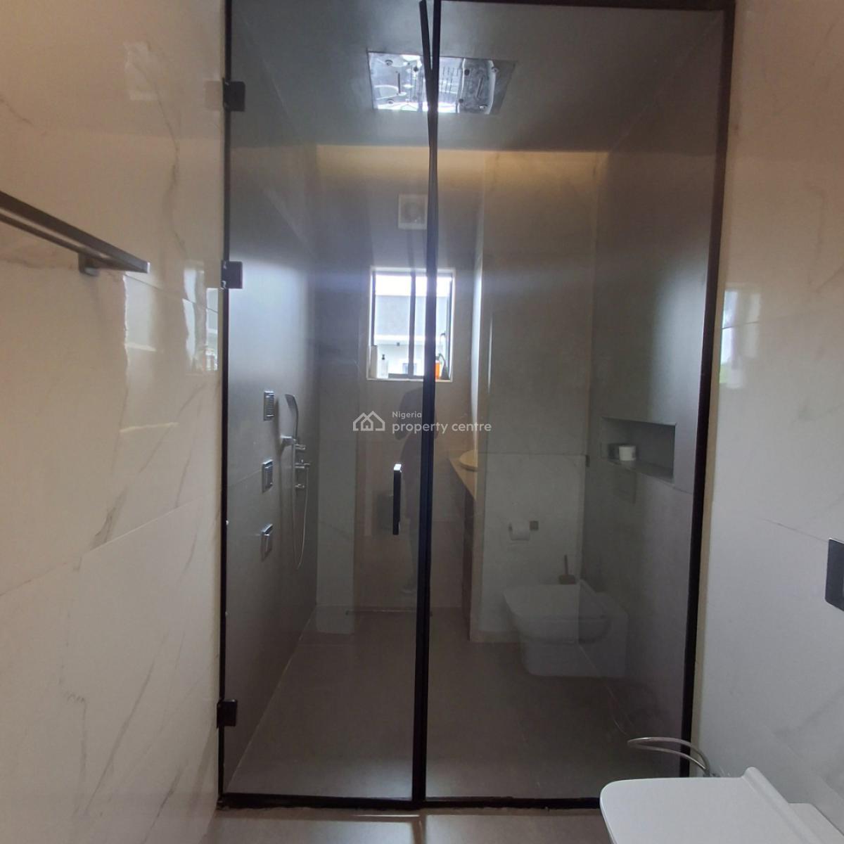 Fully Furnished Four Bedrooms Maisonette