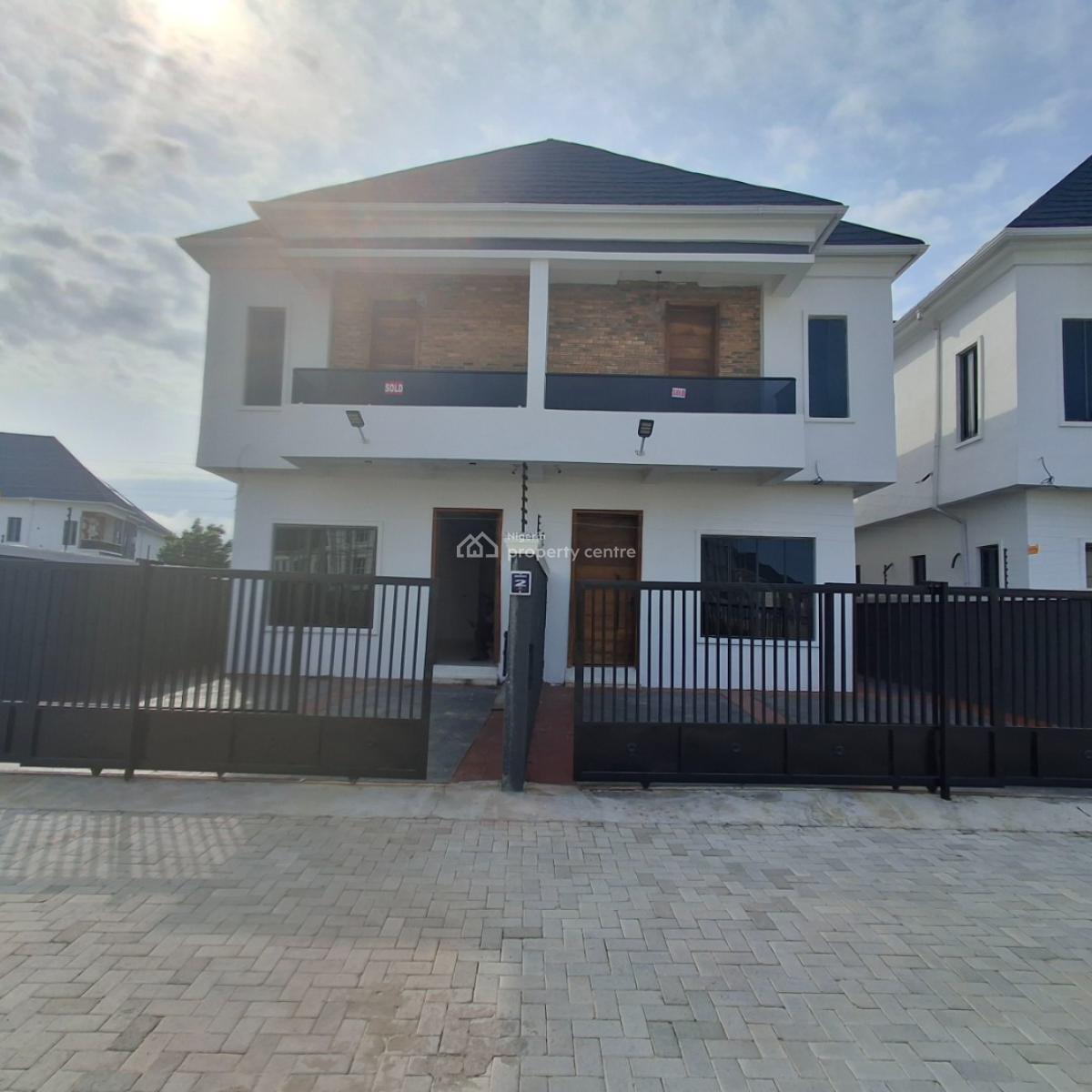 4 bedroom semi-detached duplex for sale