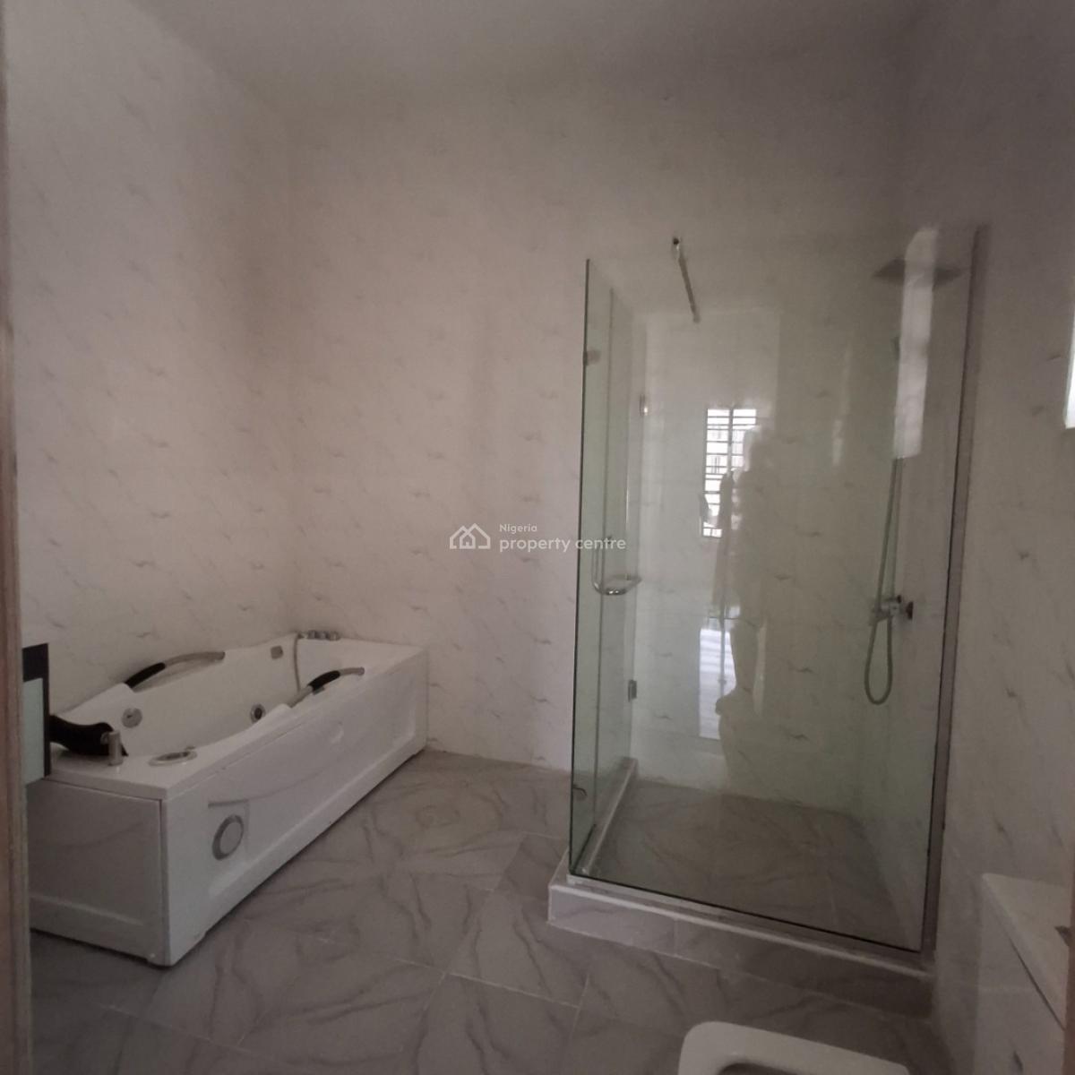 4 bedroom semi-detached duplex for sale