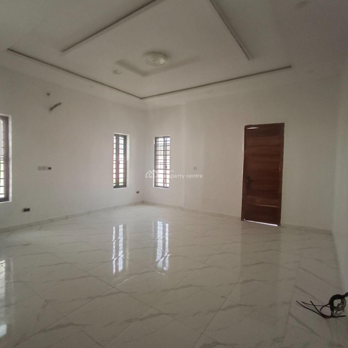 4 bedroom semi-detached duplex for sale