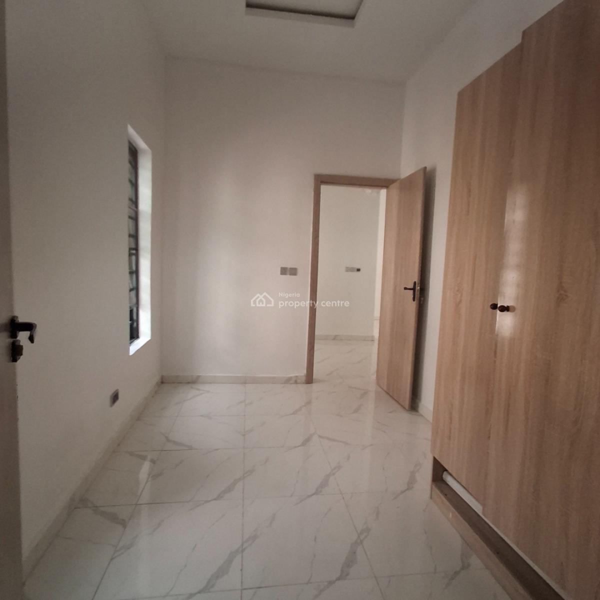 4 bedroom semi-detached duplex for sale