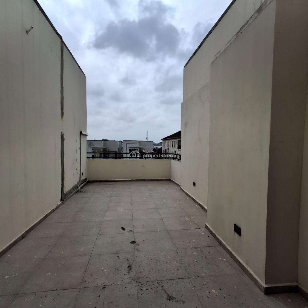 Penthouse Mini Flat Apartment 1 bedroom flat / apartment for rent