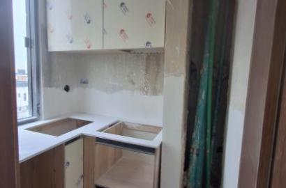 1 bedroom mini flat (room and parlour) for sale