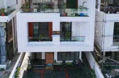 6 bedroom detached duplex for sale