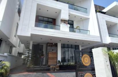 5 bedroom detached duplex for sale