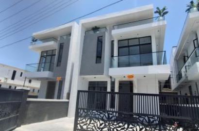 4 bedroom semi-detached duplex for sale