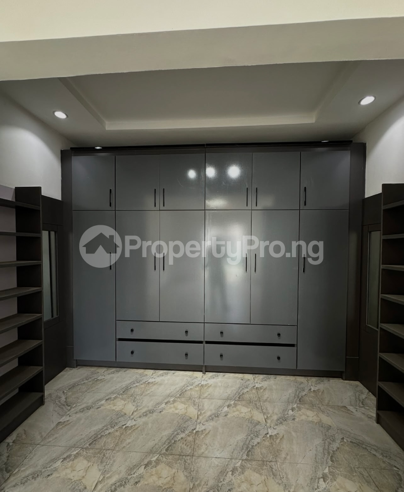 Four Bedroom Terrace Duplex With Bq