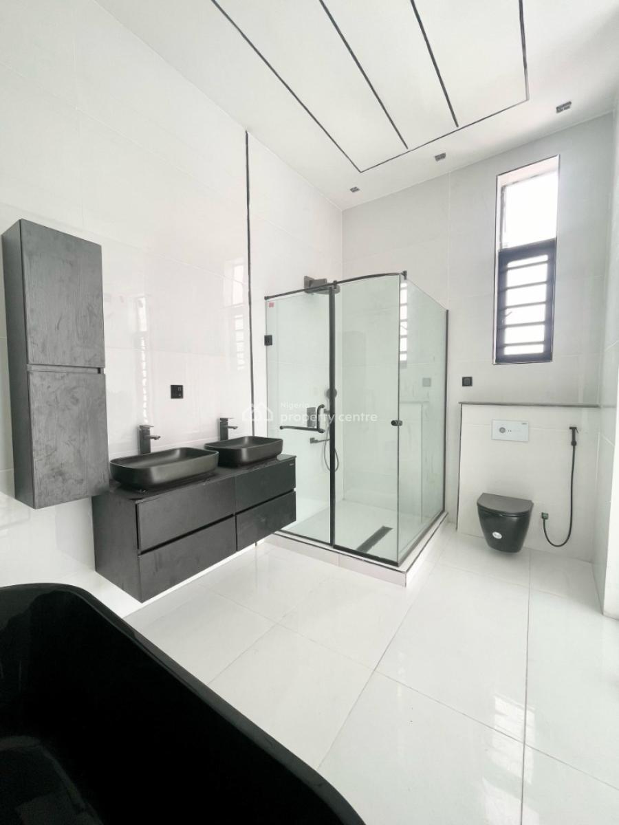 5 bedroom detached duplex for sale