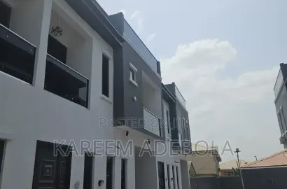 Furnished 4bdrm Townhouse/Terrace in Unilag Estate Magodo for sale