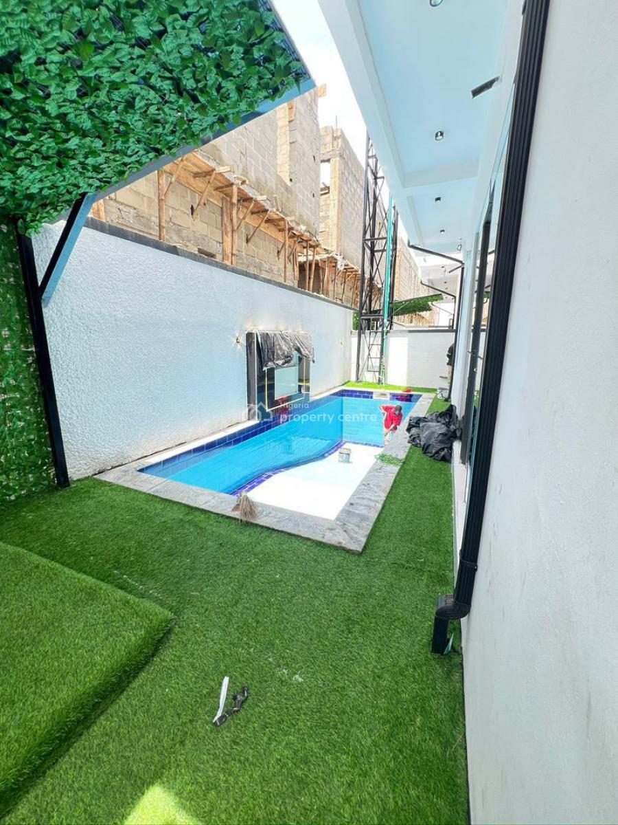 5 bedroom detached duplex for sale