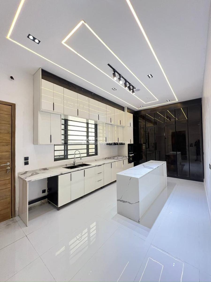 5 bedroom detached duplex for sale