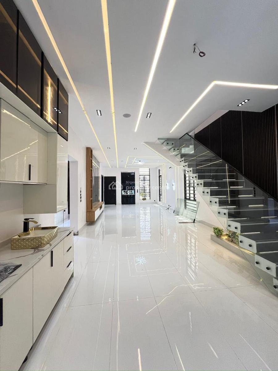 5 bedroom detached duplex for sale