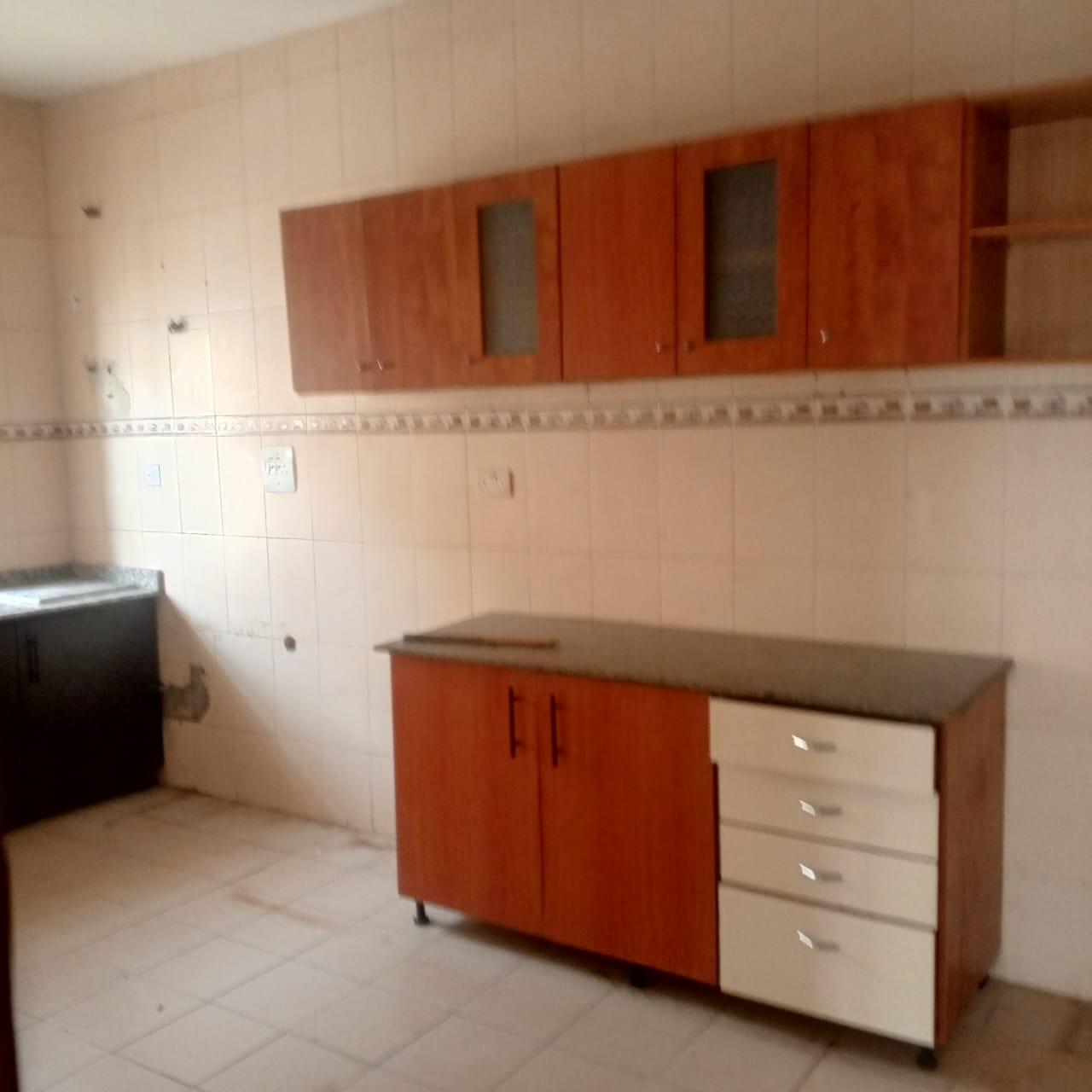 3 bedroom flat in a serene environment at ikota estate. Besides mega chicken, Ikota.  Price: 4.5m
