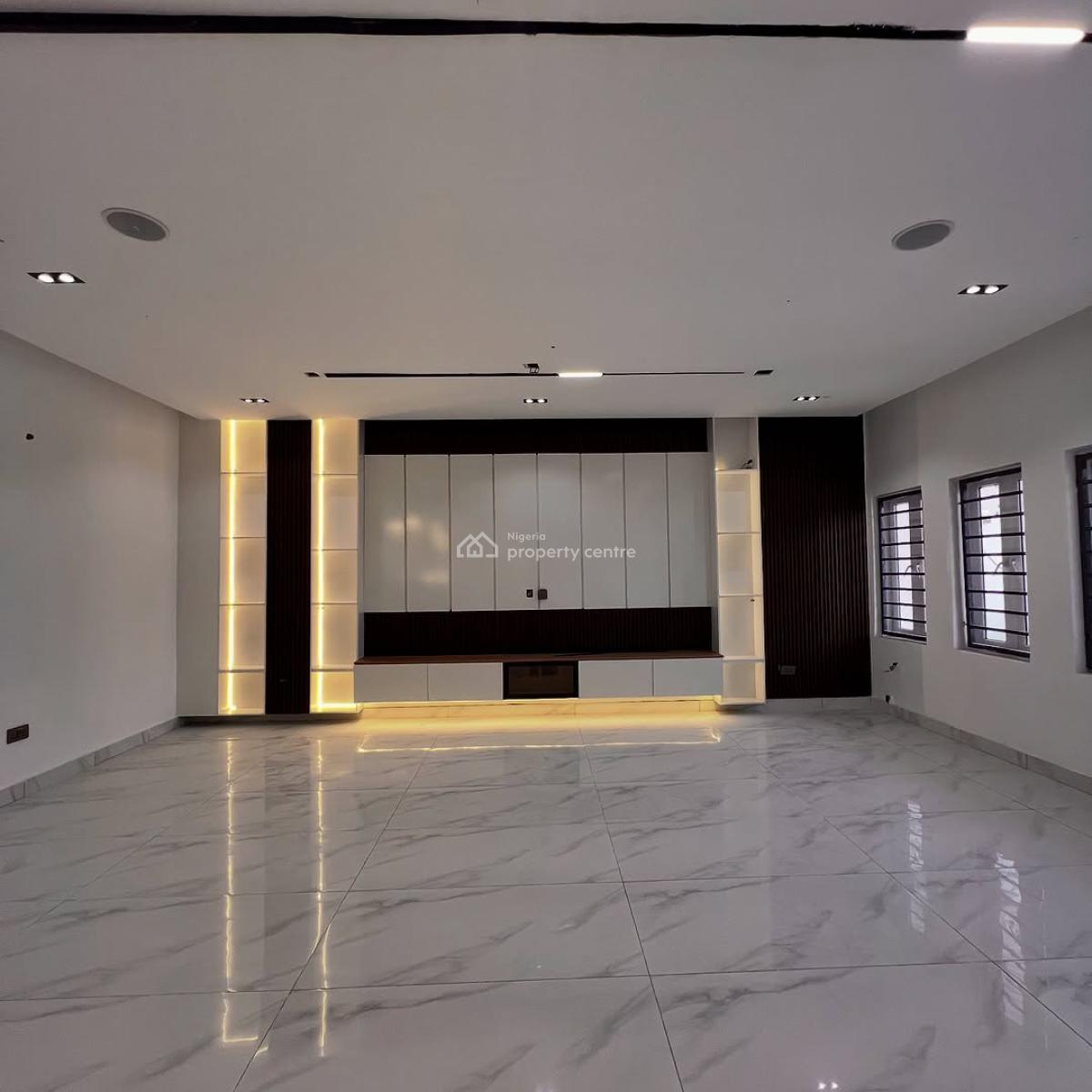 4 bedroom terraced duplex for sale