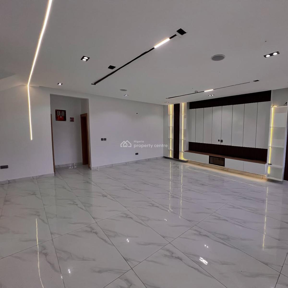 4 bedroom terraced duplex for sale
