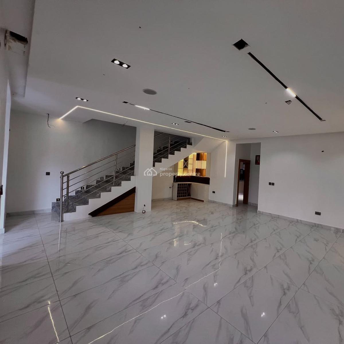 4 bedroom terraced duplex for sale