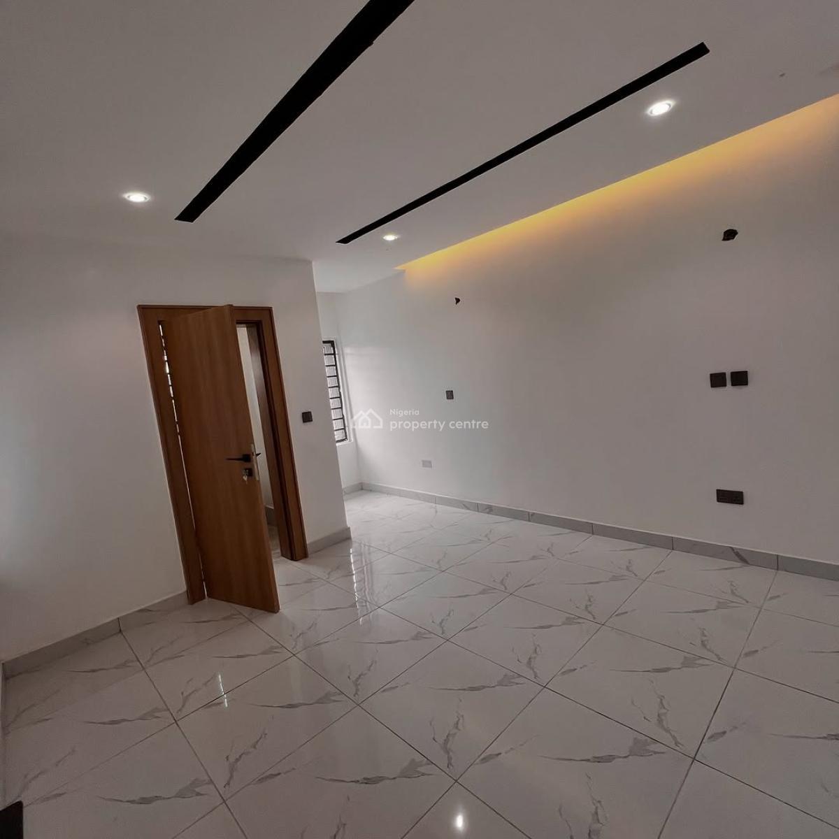 4 bedroom terraced duplex for sale