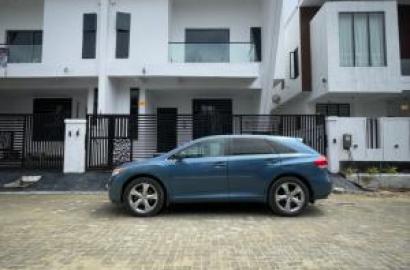 4 bedroom semi-detached duplex for sale
