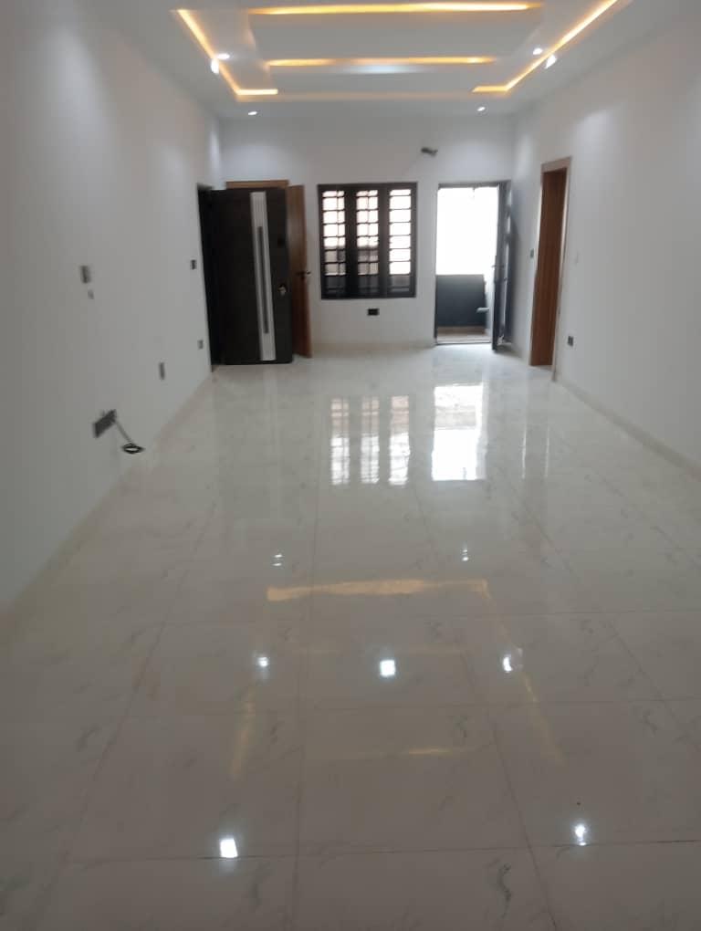 8 units of 2bedroom Apartment for sale in Lekki phase1 Roof top