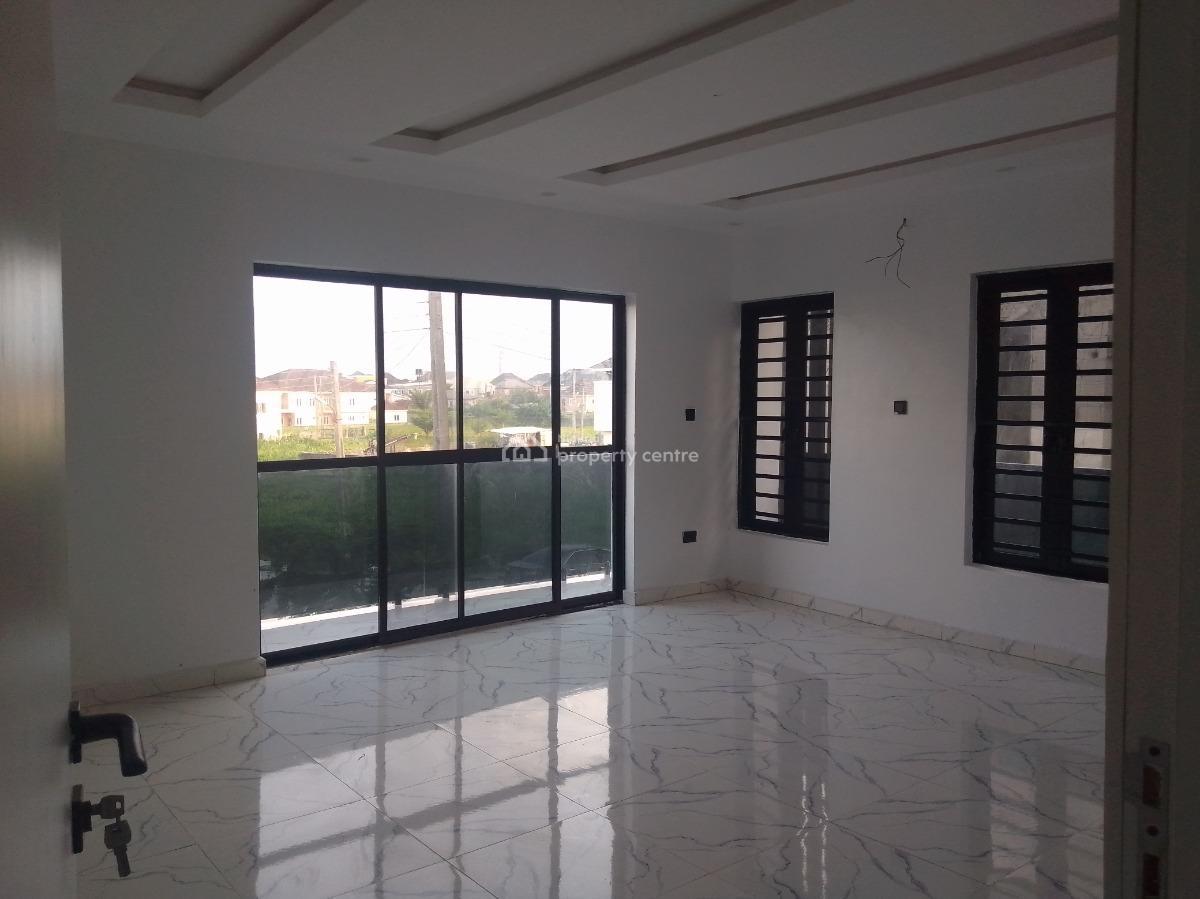4 bedroom semi-detached duplex for sale
