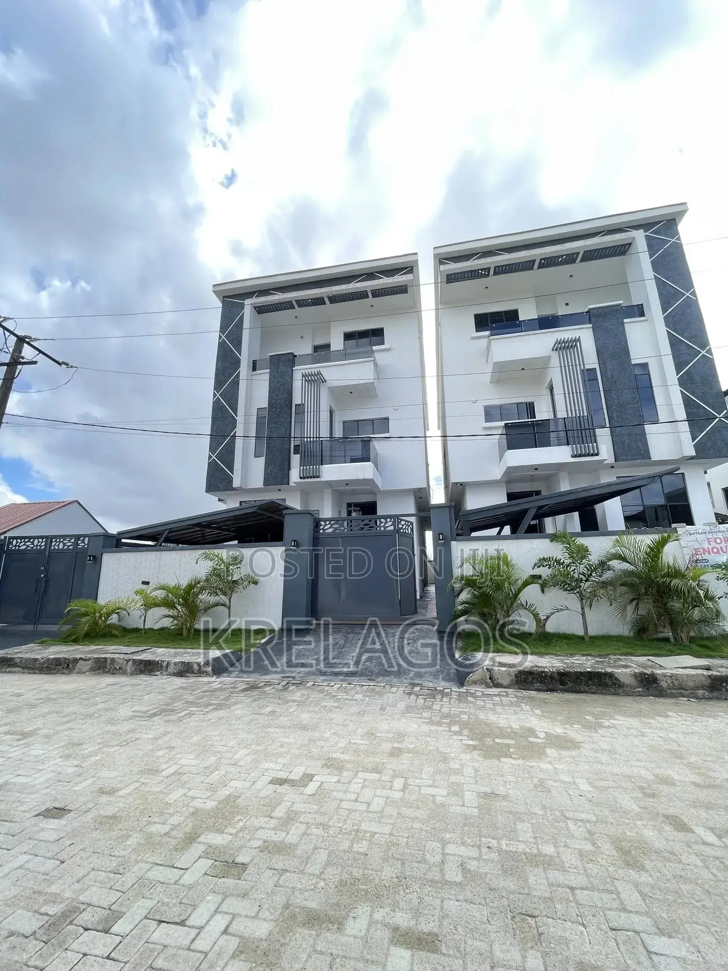 Magnificent 5 Bedroom Fully Detached Duplex With Cinema