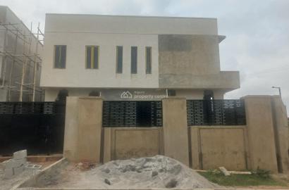 4 bedroom detached duplex for sale