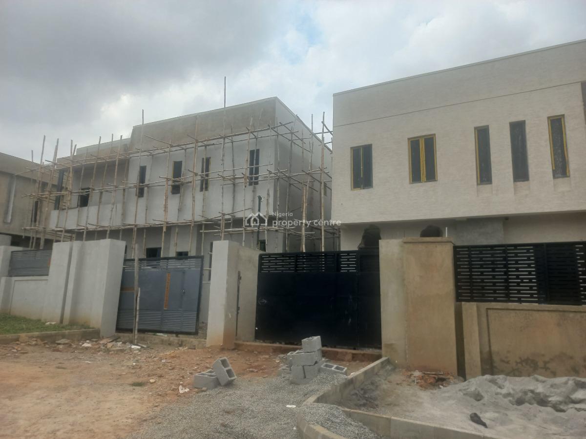 4 bedroom detached duplex for sale