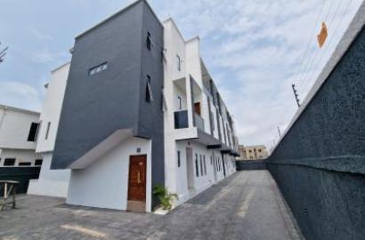 3 bedroom terraced duplex for sale