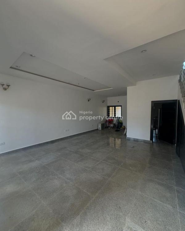 4 bedroom terraced duplex for sale