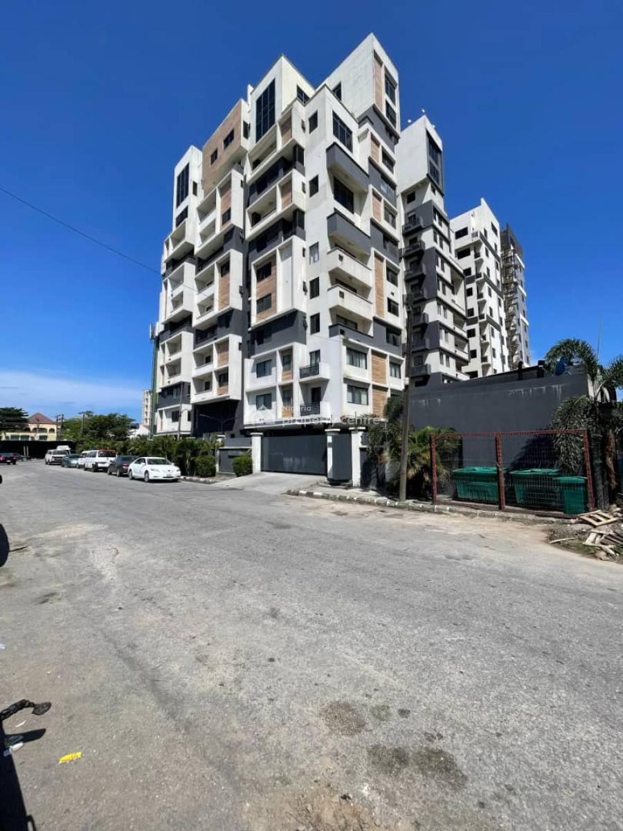 Tastefully Finished 4 Bedroom Penthouse With Elevator