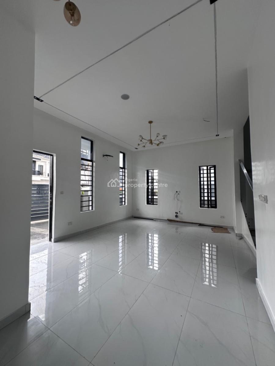 4 bedroom semi-detached duplex for sale