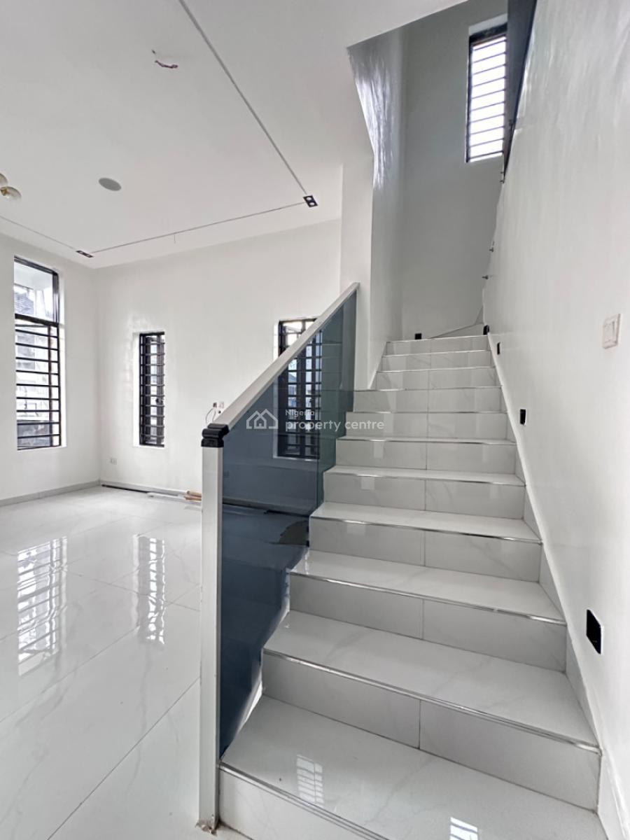 4 bedroom semi-detached duplex for sale