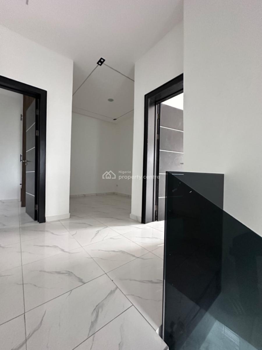 4 bedroom semi-detached duplex for sale
