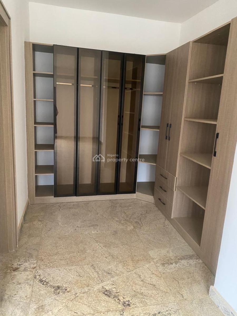 10 bedroom detached duplex for sale