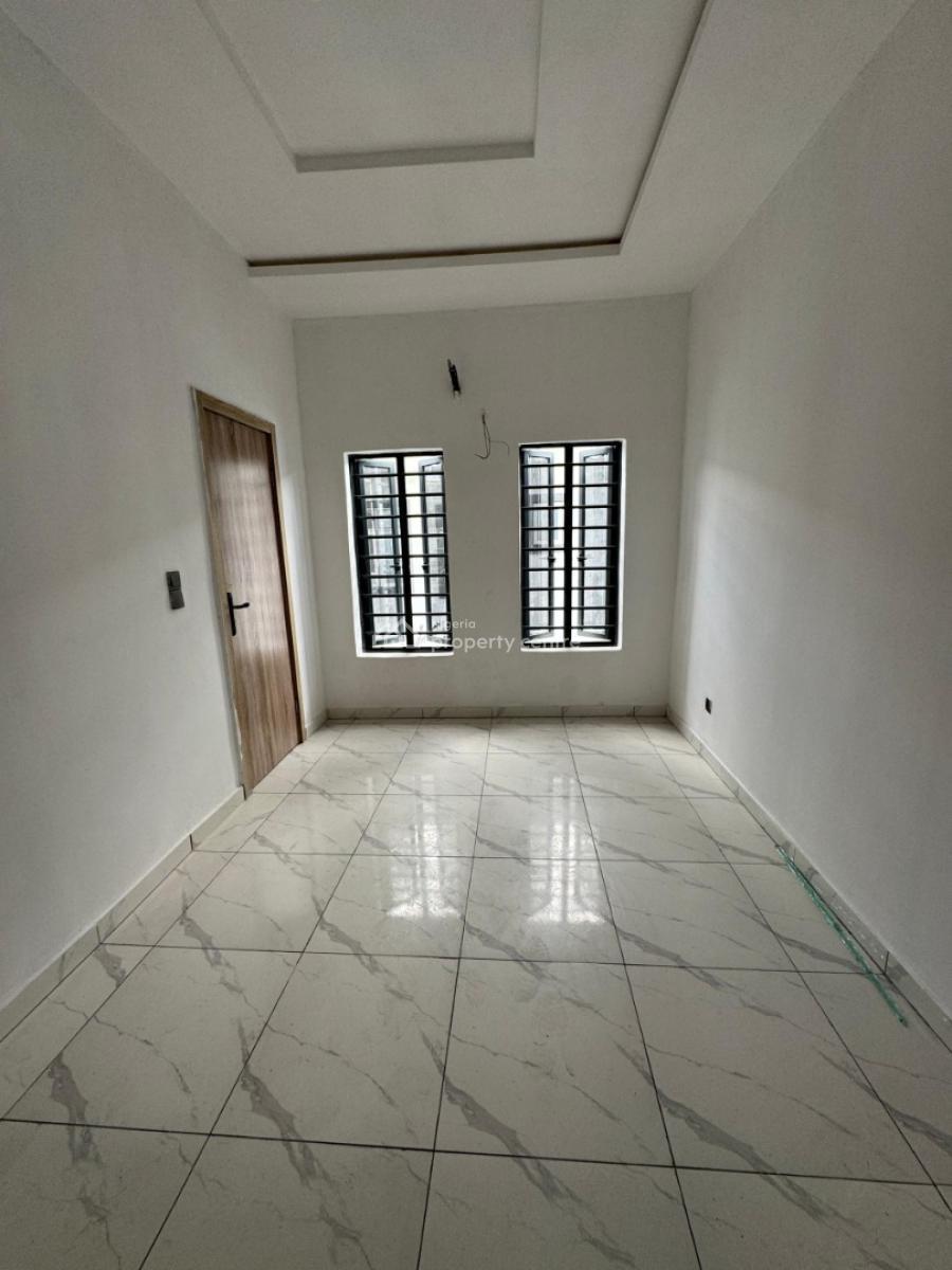 4 bedroom semi-detached duplex for sale