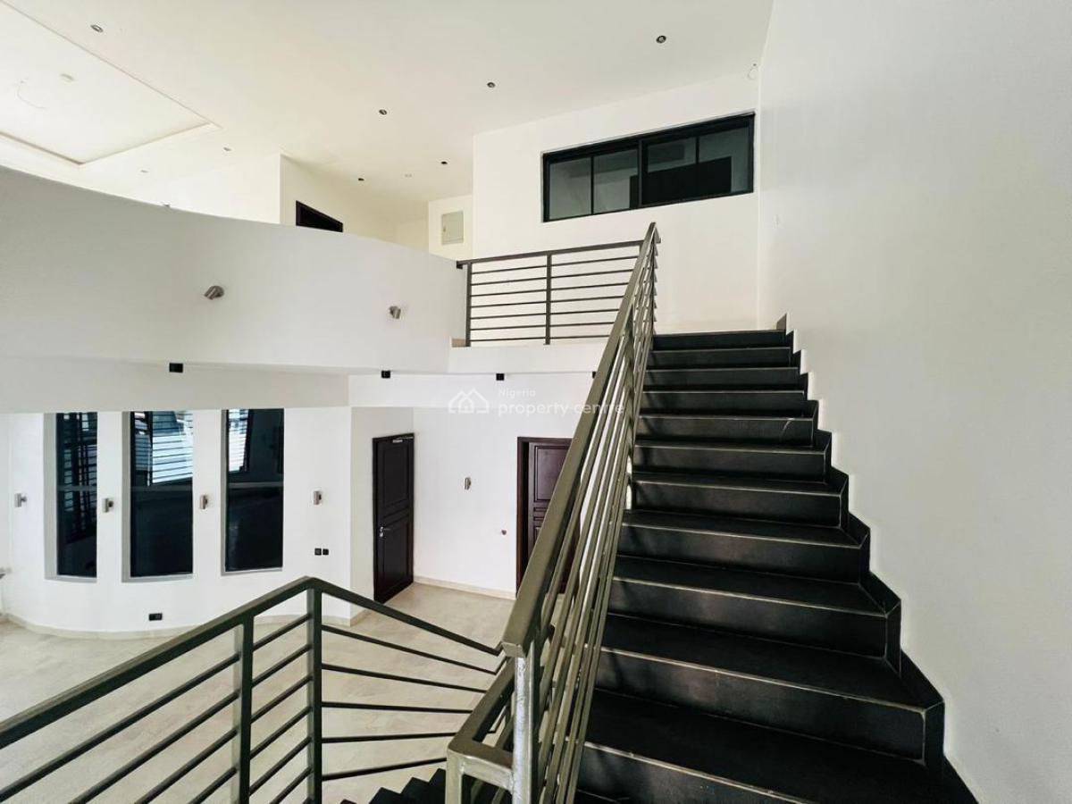 4 bedroom semi-detached duplex for rent